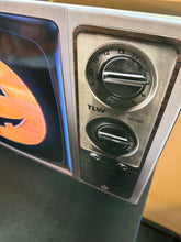 Load image into Gallery viewer, Trick or Treat Studios Halloween III Season of the Witch 1:6 Scale Set of 3 Figures
