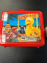 Load image into Gallery viewer, ALADDIN SESAME STREET BIG BIRD LEMONADE LUNCHBOX WITH THERMOS
