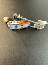 Load image into Gallery viewer, LEGO #75299 STAR WARS MANDALORIAN WITH BIKE INCOMPLETE
