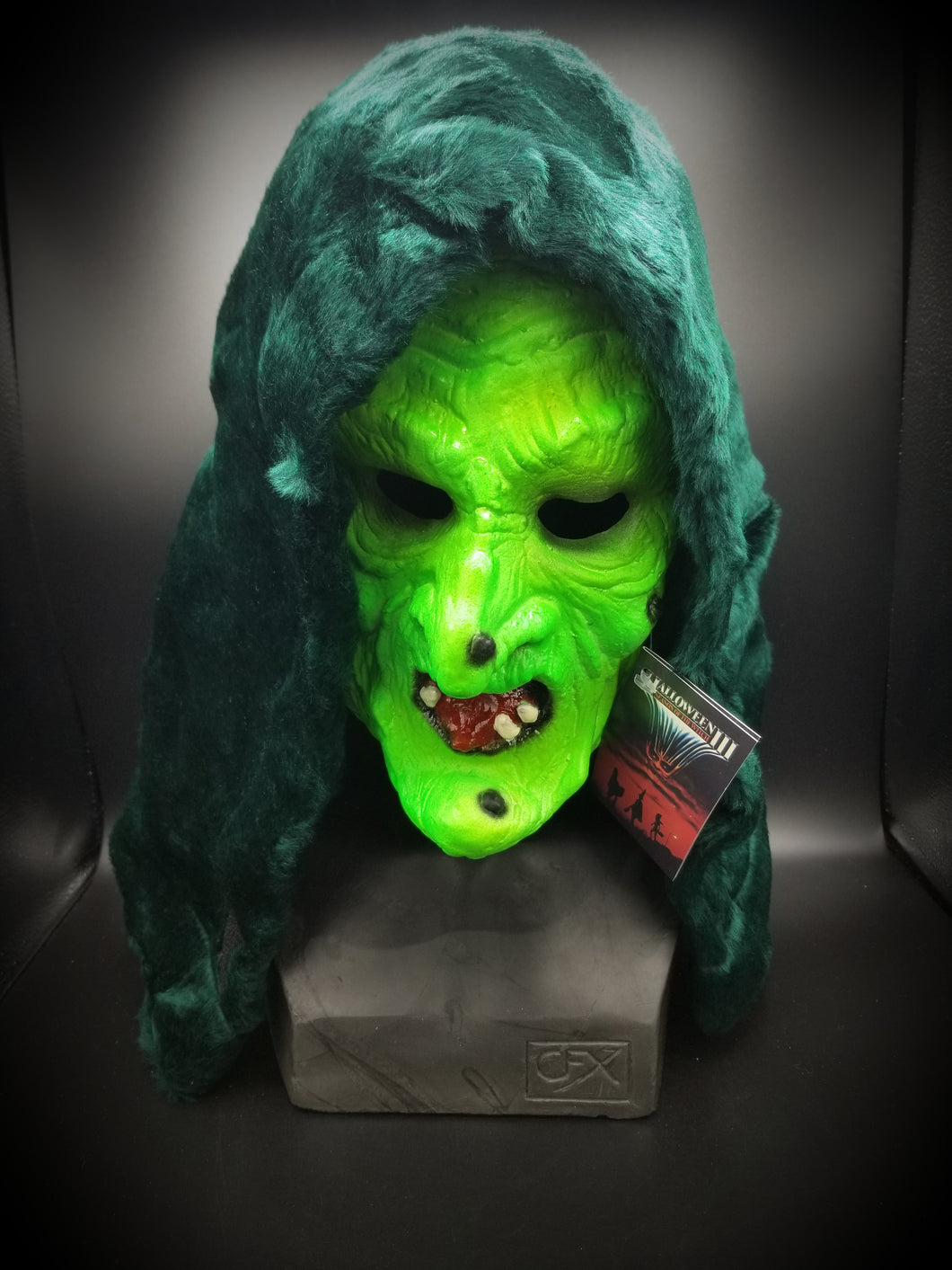 Halloween 3 Season of the Witch Witch Mask Silver Shamrock