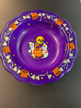 Load image into Gallery viewer, VINTAGE BERMAN INDUSTRIES GHOST HERSHEY’S KISSES REESE’S HALLOWEEN CANDY BOWL
