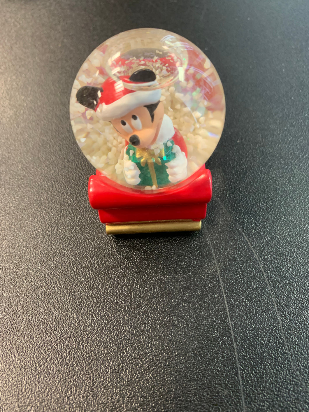 DISNEY 2003 MICKEY MOUSE IN CHRISTMAS SLIEGH JC PENNY EXCLUSIVE MINI SNOWGLOBE