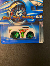 Load image into Gallery viewer, HOT WHEELS CRAZED CLOWNS II BLINGS DAIRY DELIVERY 5/5 115
