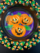 Load image into Gallery viewer, VINTAGE BERMAN INDUSTRIES HALLOWEEN CANDY BOWL
