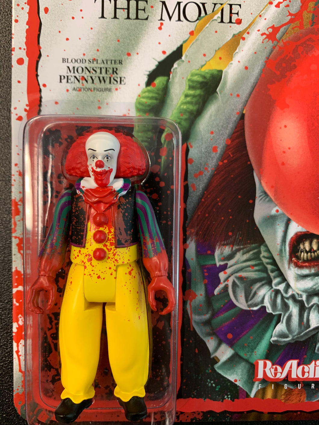 SUPER7 REACTION IT MOVIE  BLOOD SPLATTER MONSTER PENNYWISE