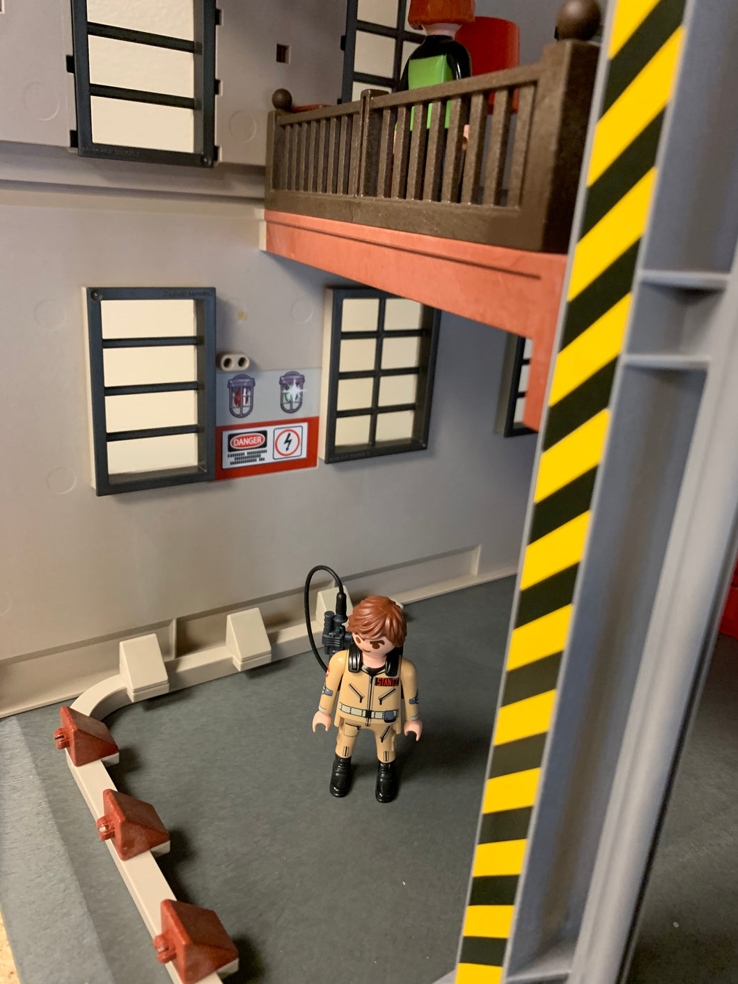 PLAYMOBIL GHOSTBUSTERS FIREHOUSE LOOSE SET 9219