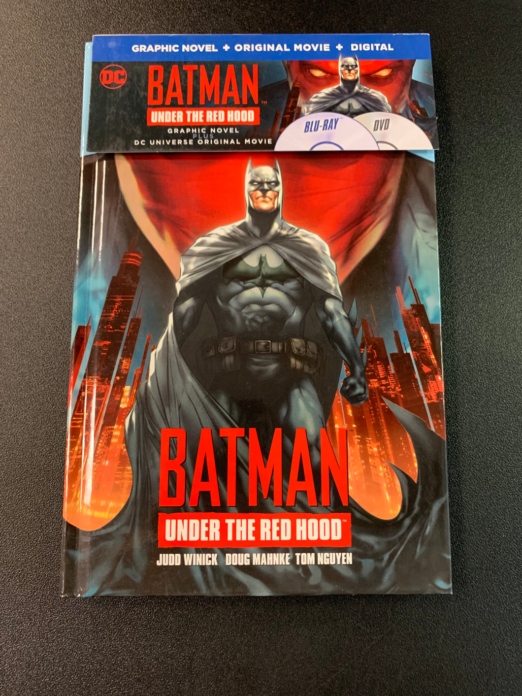 BATMAN UNDER THE RED HOOD NOVEL MOVIE BLU-RAY DVD PREOWNED