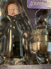 Load image into Gallery viewer, MEZCO TOYZ LDD THE ADDAMS FAMILY FESTER AND IT
