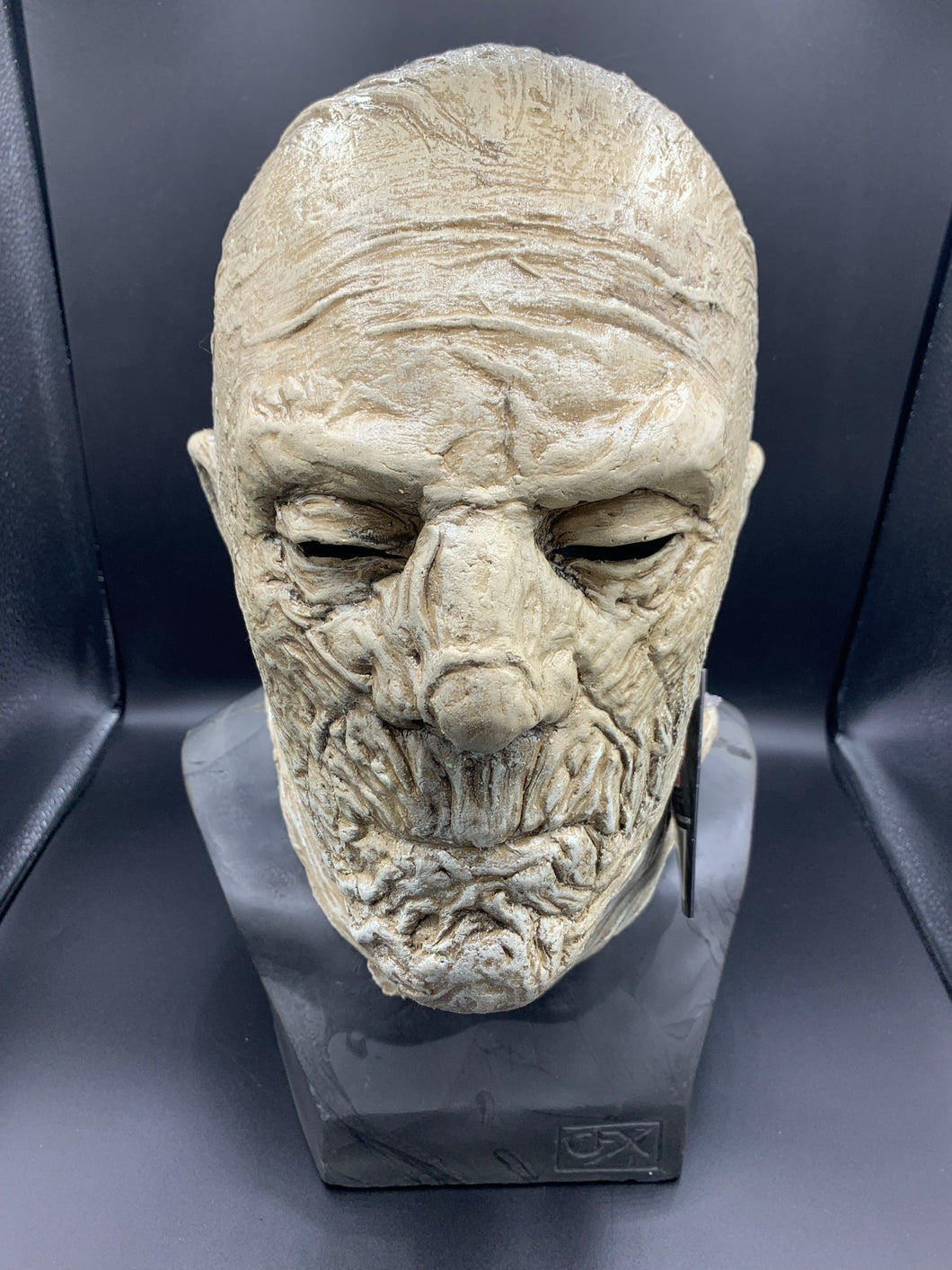 UNIVERSAL CLASSIC MONSTERS - IMHOTEP THE MUMMY MASK