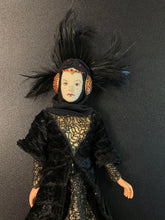 Load image into Gallery viewer, STAR WARS 1999 EPISODE 1 LOOSE QUEEN AMIDALA BLACK TRAVEL GOWN
