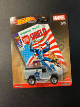 Load image into Gallery viewer, HOT WHEELS MARVEL LAND ROVER DEFENDER 110 HARD TOP
