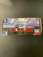 Load image into Gallery viewer, NEWRAY CHRYSLER C-300(1955) 1:43 SCALE
