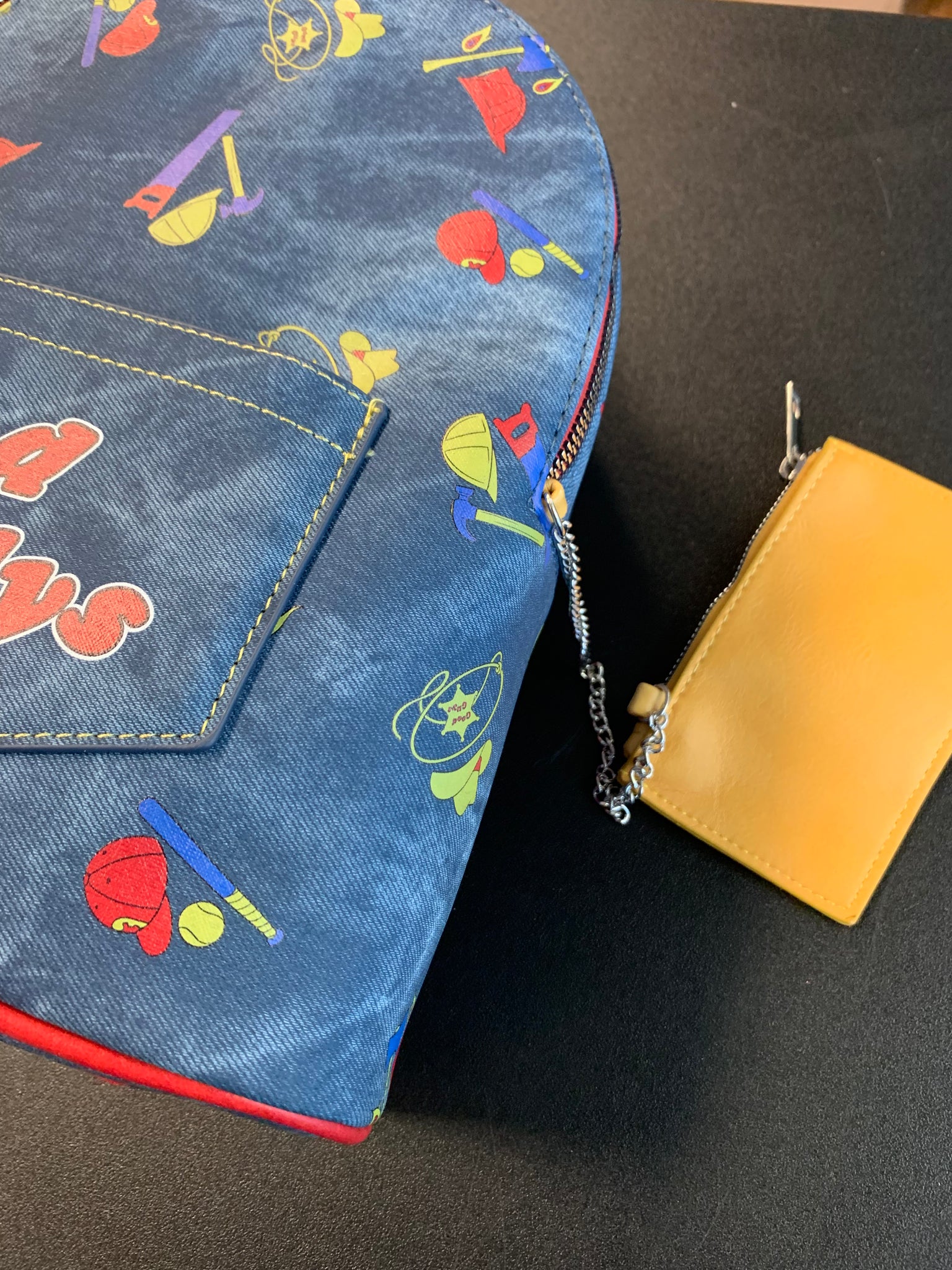 childs play mini backpack BIOWORLD CHILD'S PLAY AMIGO CHUCKY MINI BACKPACK PURSE BAG ENTERTAINME – Hitchhiker Toys