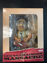 Load image into Gallery viewer, MDS THE TEXAS CHAINSAW MASSACRE 1974 MOVIE LEATHERFACE FIGURE
