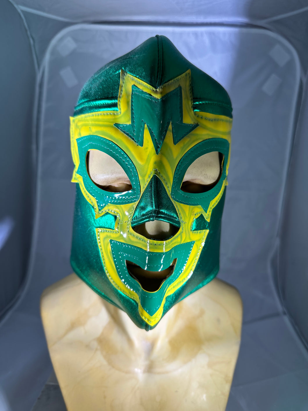 LUCHA METALLIC GREEN & YELLOW FULL HEAD MASK WITH OUT TAGS