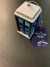 Load image into Gallery viewer, DOCTOR WHO ORNAMENT WITH LIGHTS
