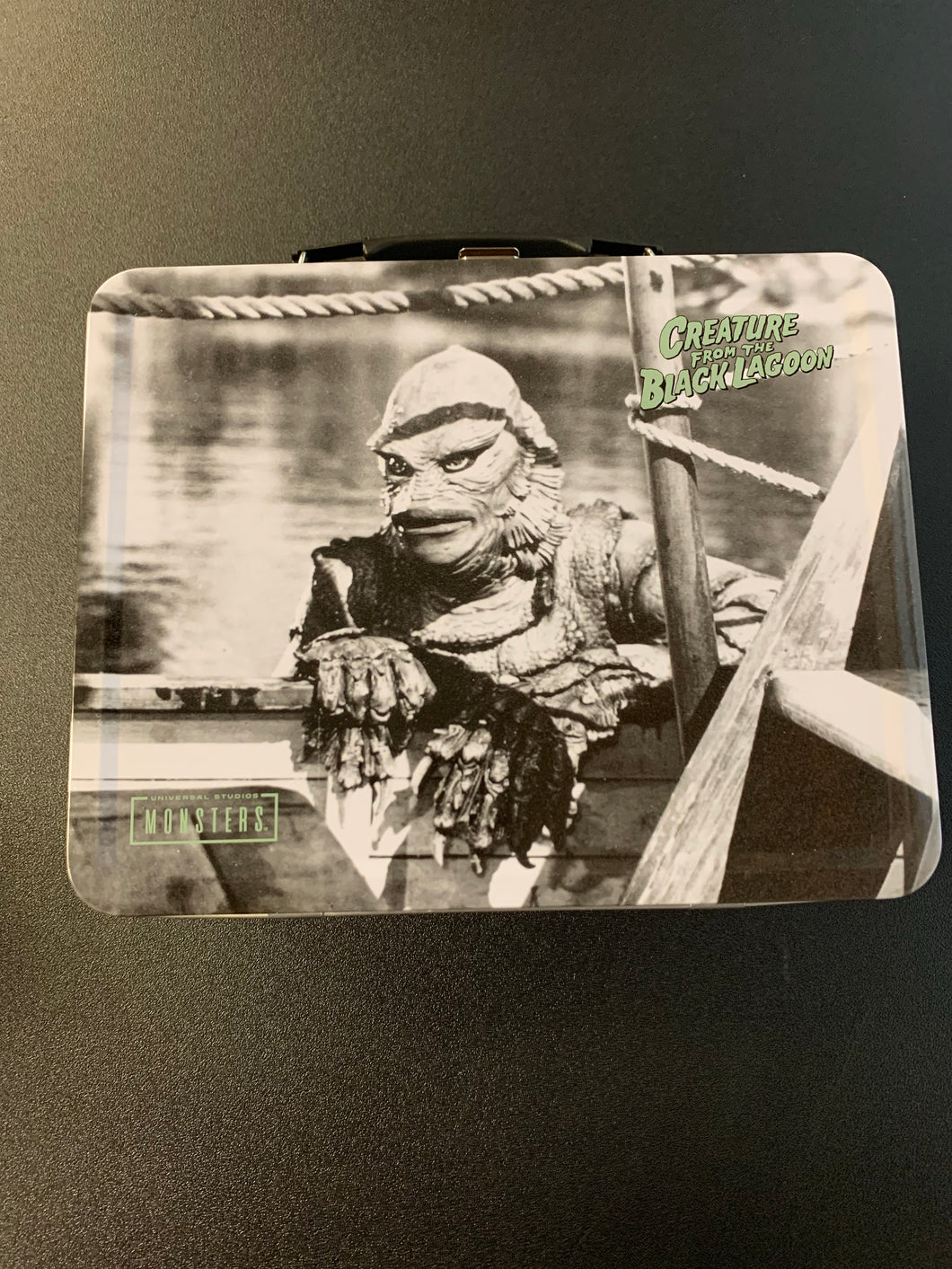 UNIVERSAL STUDIOS MONSTERS CREATURE FROM THE BLACK LAGOON LUNCHBOX TIN TOTE